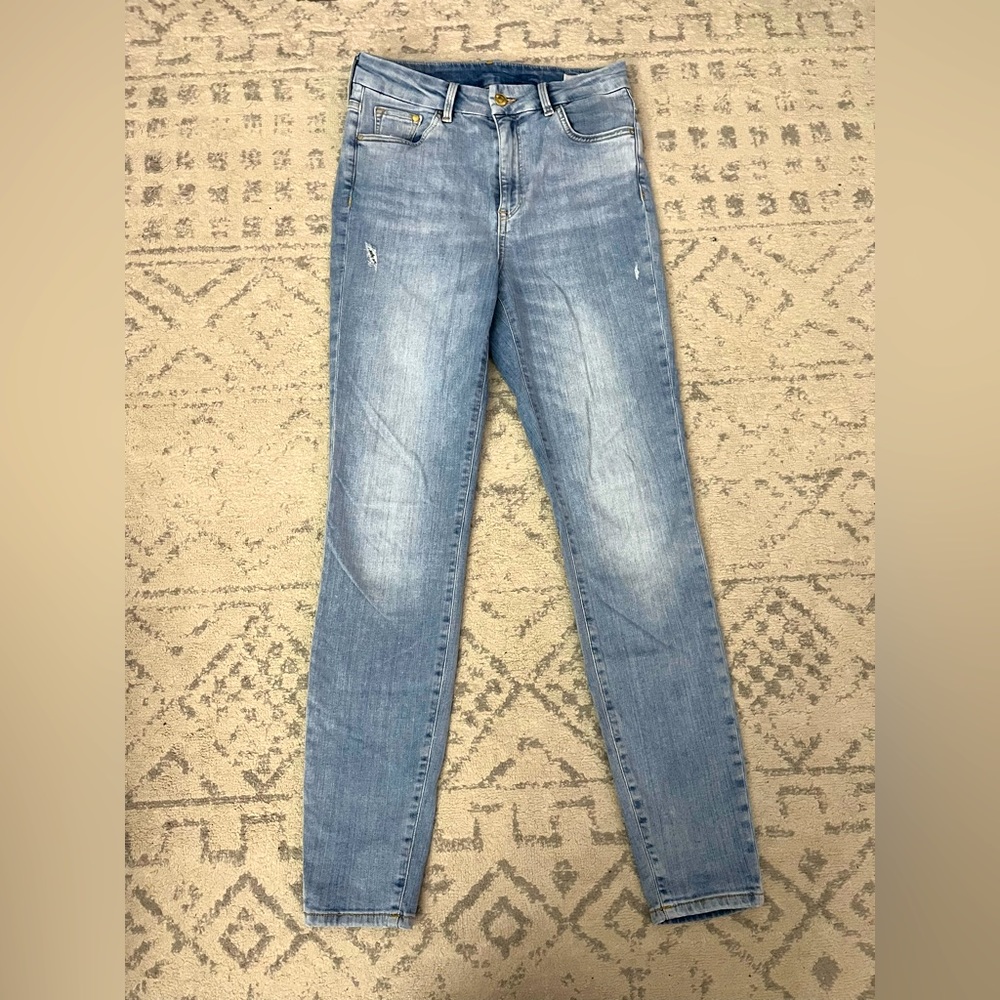 H&M super skinny, high-rise jeans, size 28